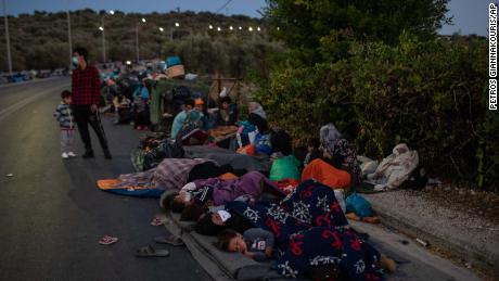 A series of fires destroyed the island&#39;s notoriously overcrowded refugee camp, leaving thousands of people in desperate need of shelter. 