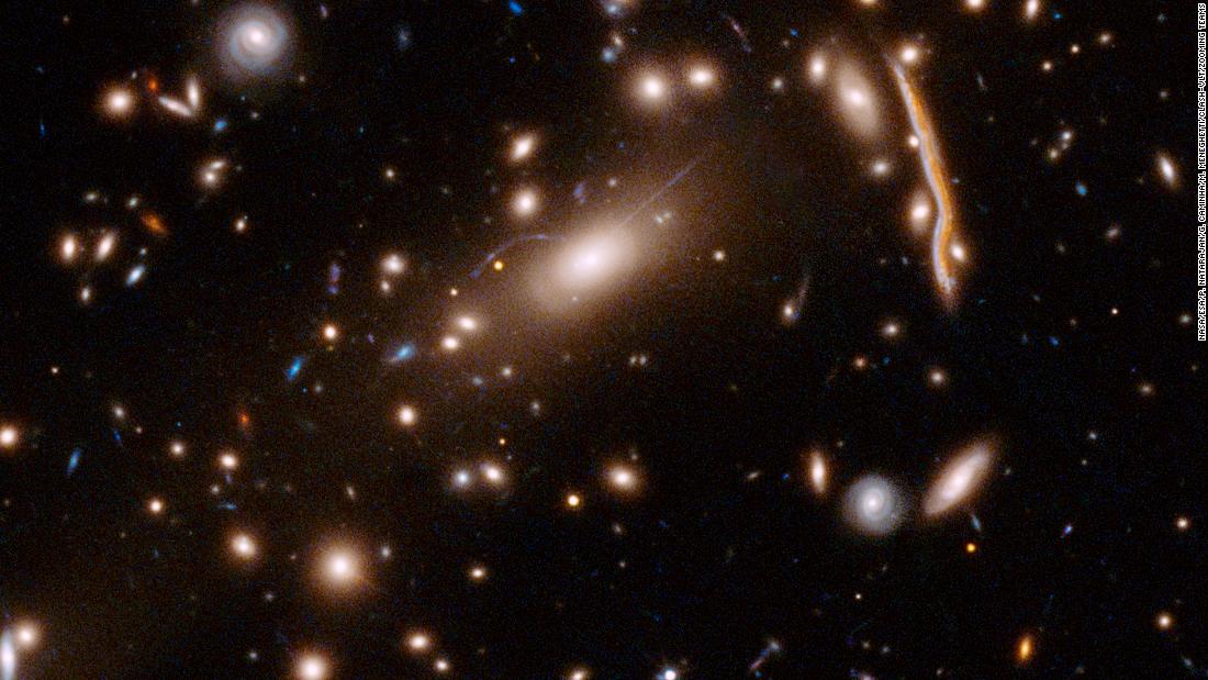 Misteriosa materia oscura: nuevo aspecto revelado por las imágenes del Hubble