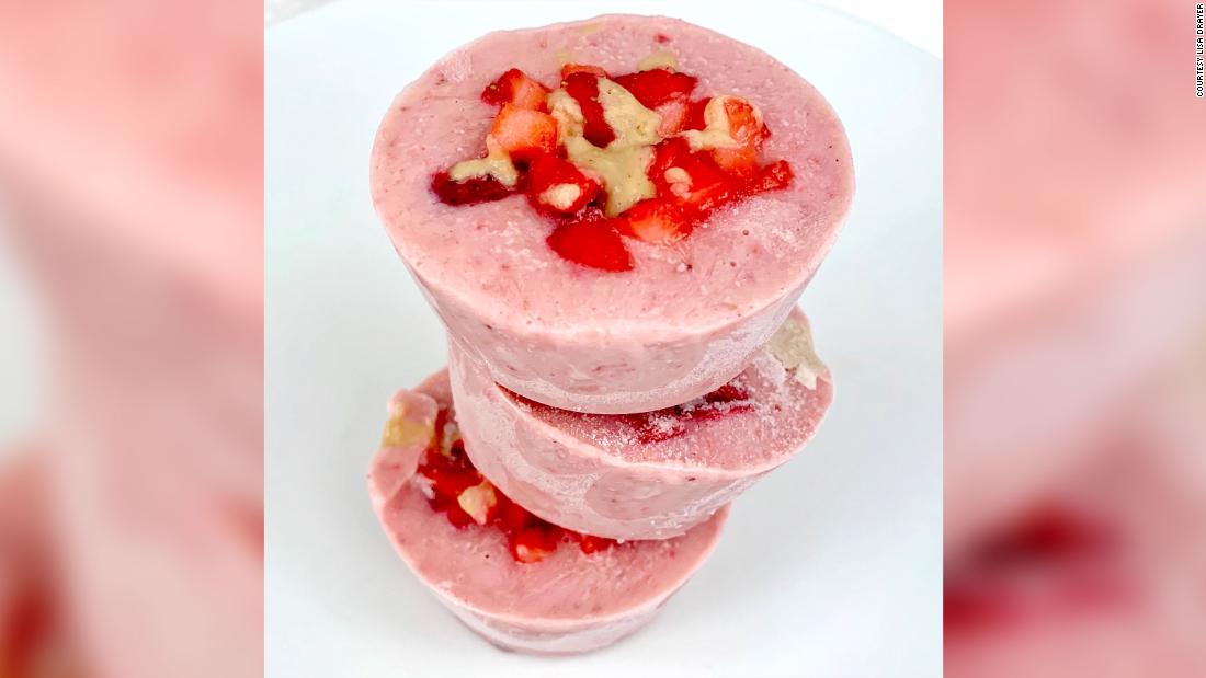Redefine fro-yo as an elegant dessert with these &lt;a href=&quot;http://www.lisadrayer.com/strawberry-tahini-frozen-yogurt-cups/&quot; target=&quot;_blank&quot;&gt;strawberry tahini frozen yogurt cups&lt;/a&gt;.