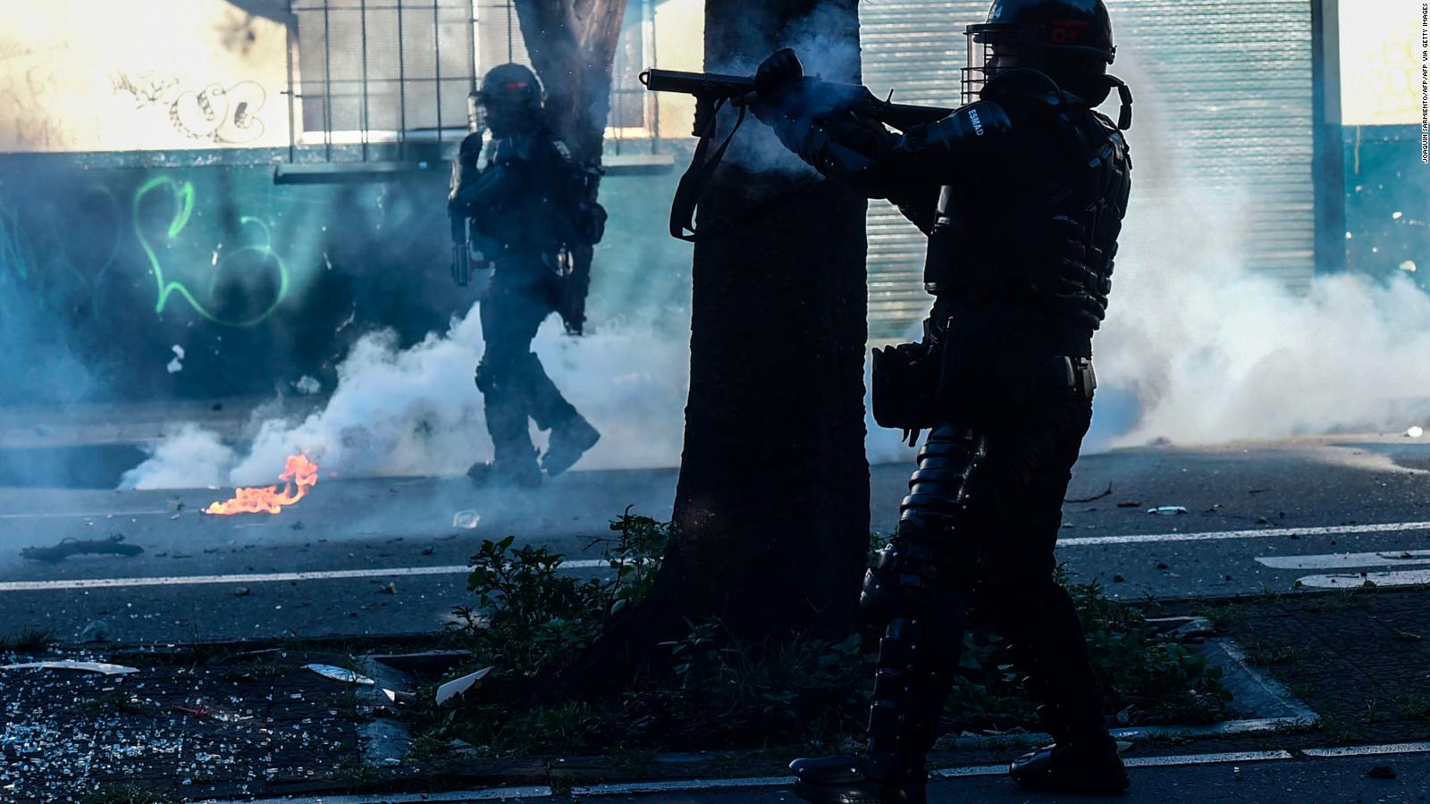 Las Protestas En Colombia Contra La Violencia Policial Se Cobran 13 Vidas Cnn Video 