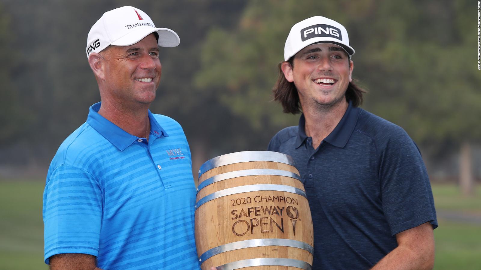 Stewart Cink Celebrates Pga Tour Victory With His Family Cnn Video