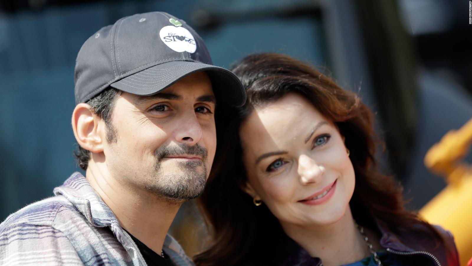 Brad Paisley And His Wife Pledge 1 Million Meals To Combat Hunger