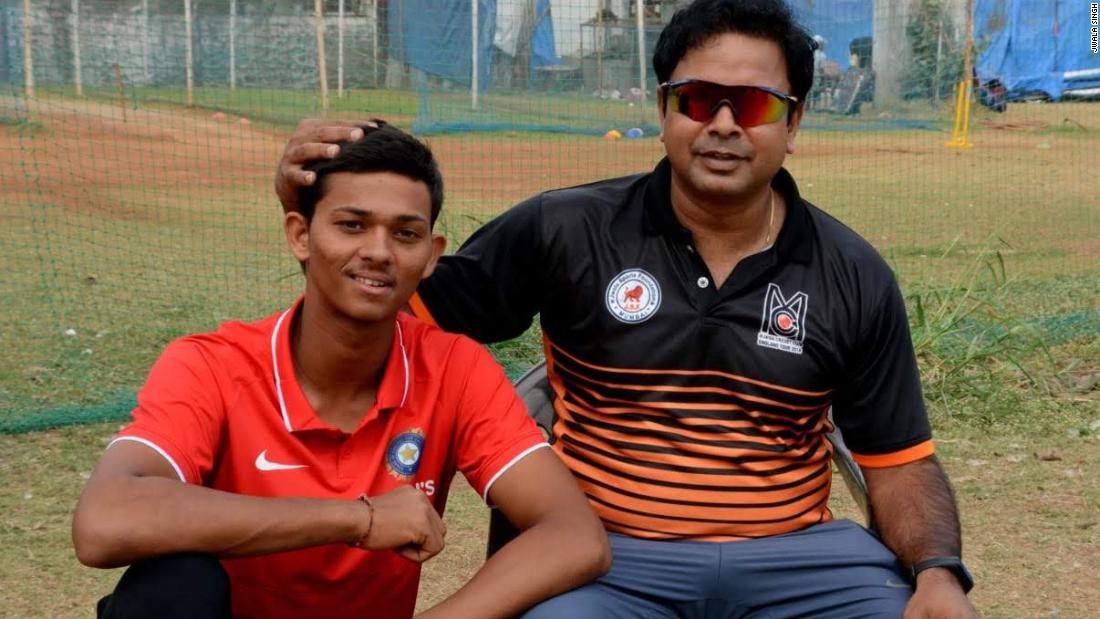 Once a homeless street vendor, 18-year-old cricketer has now been signed in a $327,000 deal