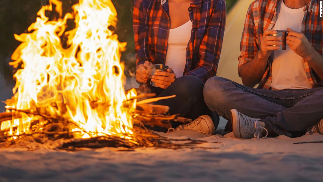 How to safely enjoy a campfire on your next outdoor trip