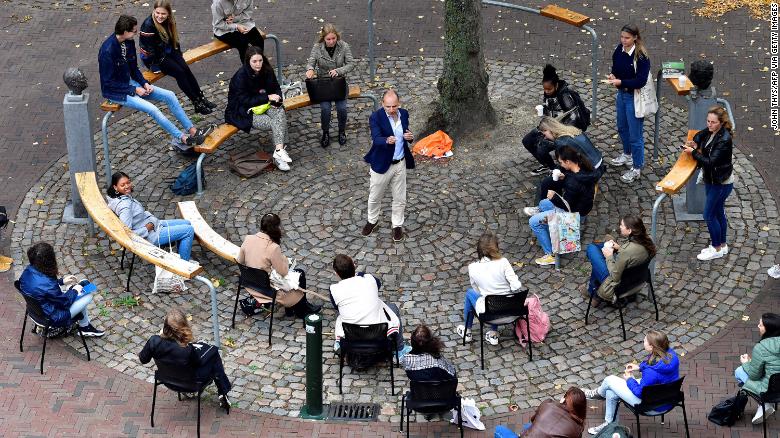 Dutch Professor Edward Nieuwenhuis of Roosevelt College University in Middelburg gives an outdoor introduction to live science to 25 students on September 8.