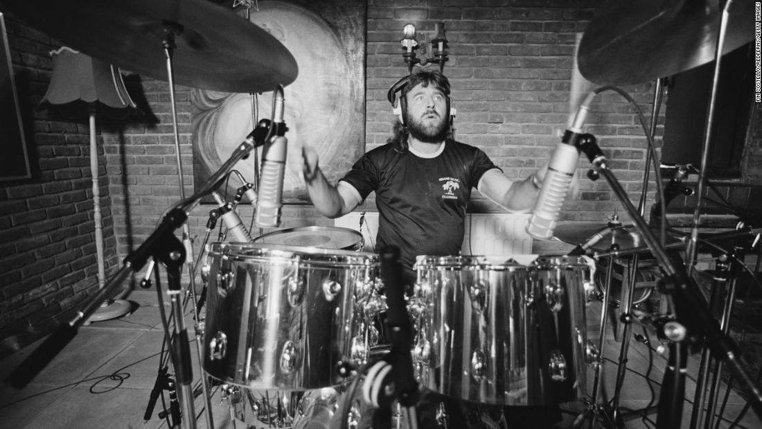 Lee Kerslake, drummer for Ozzy Osbourne and Uriah Heep, has died thumbnail