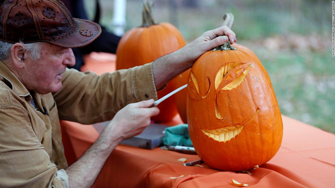 halloween-2020-31-activities-to-keep-the-spirit-of-the-season-alive-cnn