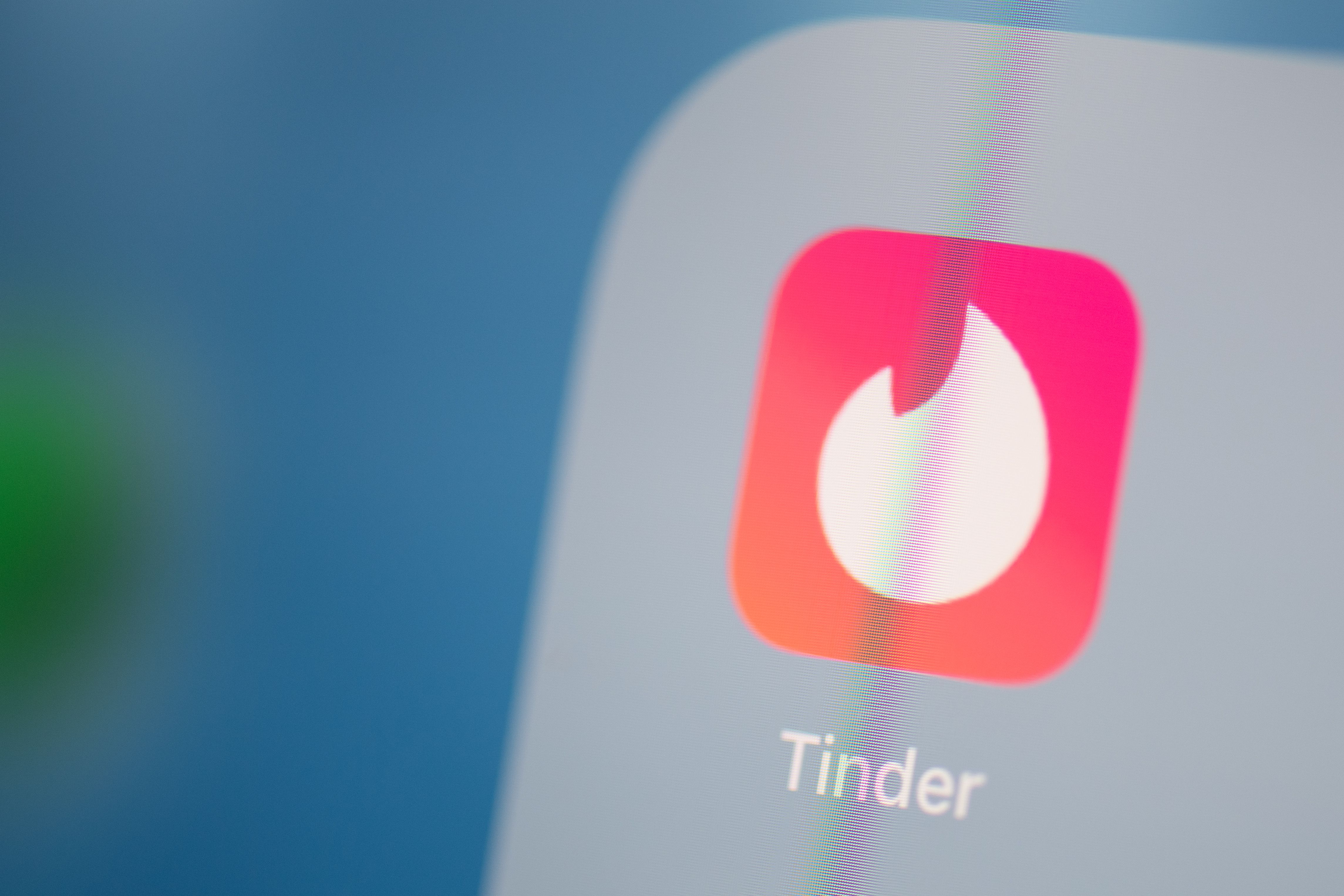 Tinder, Bumble y Badoo: las aplicaciones de citas que más ganaron en agosto  - CNN Video