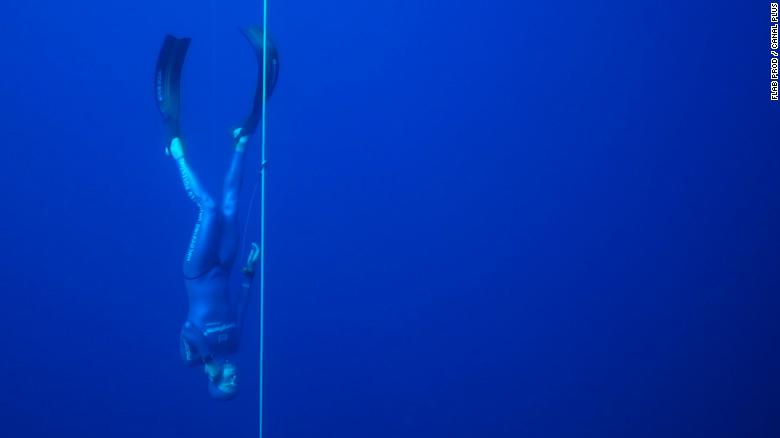 Free diving 112 meters into the depths