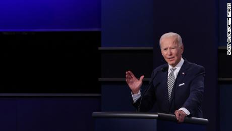 How a crease in Biden&#39;s shirt spawned a debate conspiracy theory