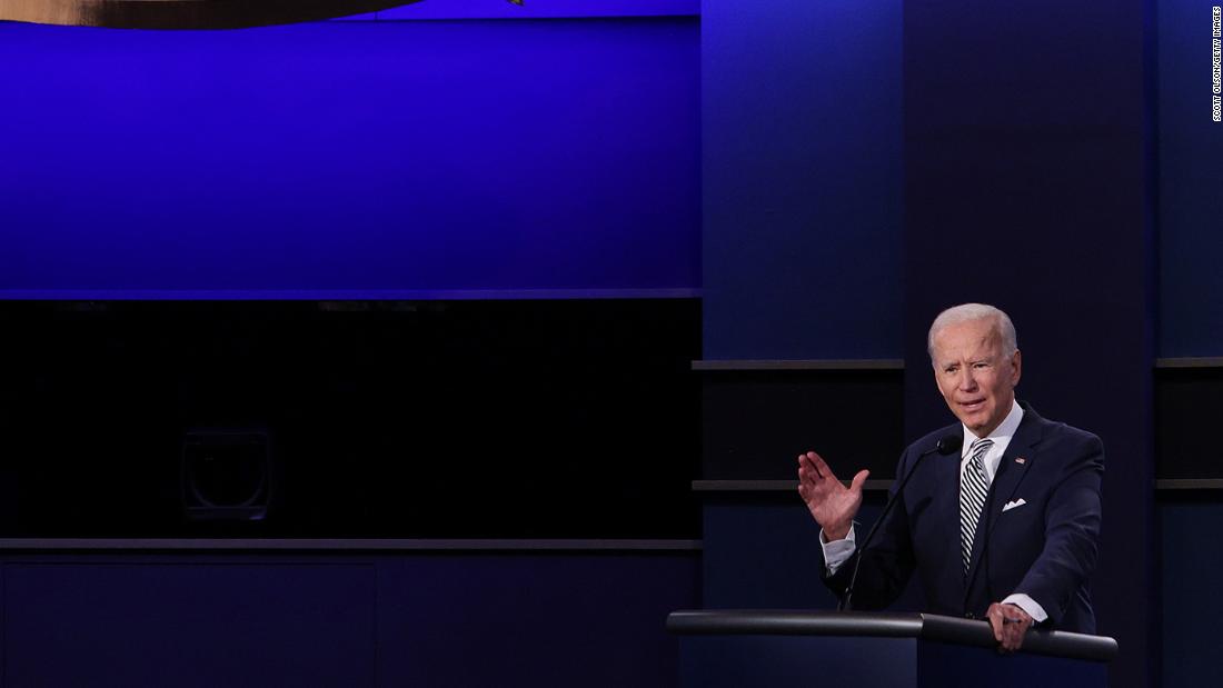 how-a-crease-in-bidens-shirt-spawned-a-debate-conspiracy-theory