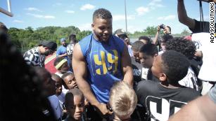 How old is Aaron Donald?  Aaron Donald Age Revealed