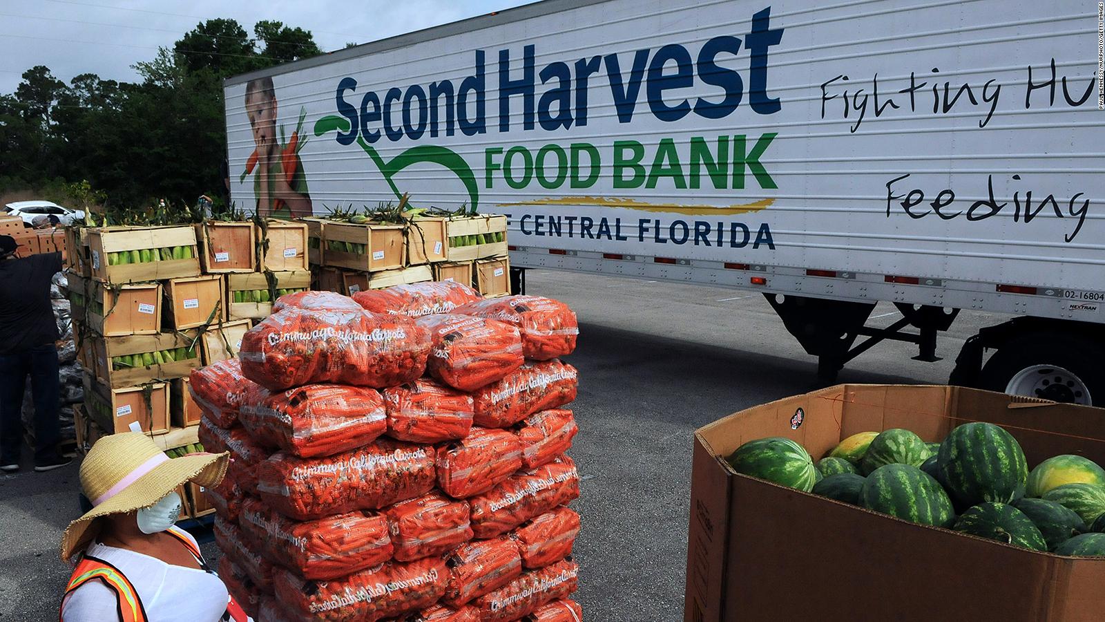 Disney bloggers raise over 40,000 for food bank to help park employees