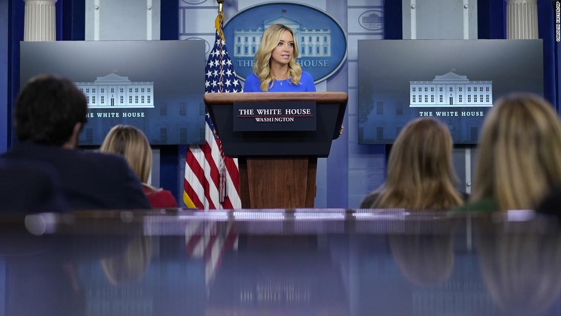 White House reporters are furious with the White House for having 'endangered' their lives