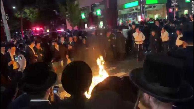 Orthodox Jewish community protest Covid-19 restrictions in Brooklyn