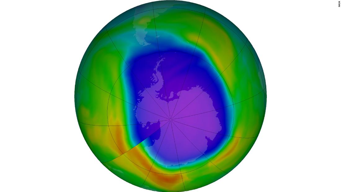 El agujero de la capa de ozono sobre la Antártida se agranda ...