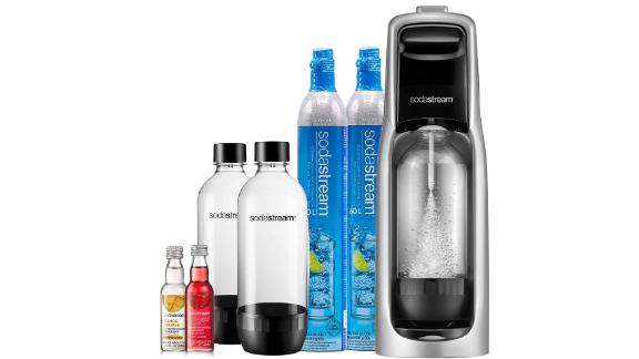 SodaStream Jet Sparkling Water Maker, Bundle