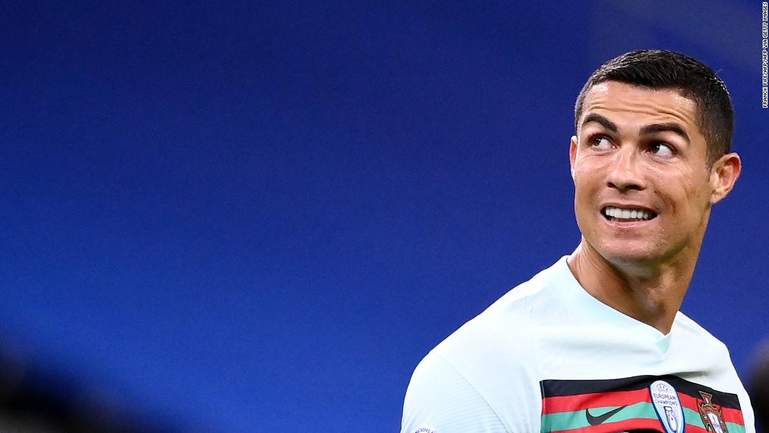 cristiano-ronaldo-watches-on-television-as-portugal-defeats-sweden-30