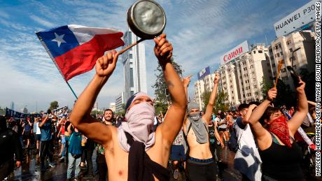 José Antonio Montenegro: Movimiento de activismo social en Chile podría ser  modelo para países latinoamericanos - CNN Video