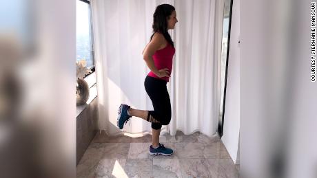 Strengthen your knees with this 5-minute workout - CNN