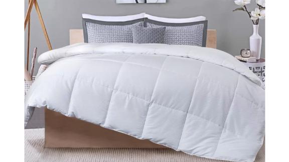 Alywyn Home Lightweight Summer Down Alternative Comforter