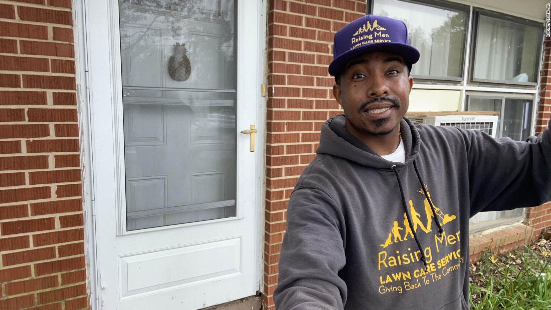 Rodney Smith Jr., who travels the US mowing lawns for people in need, says his immigration