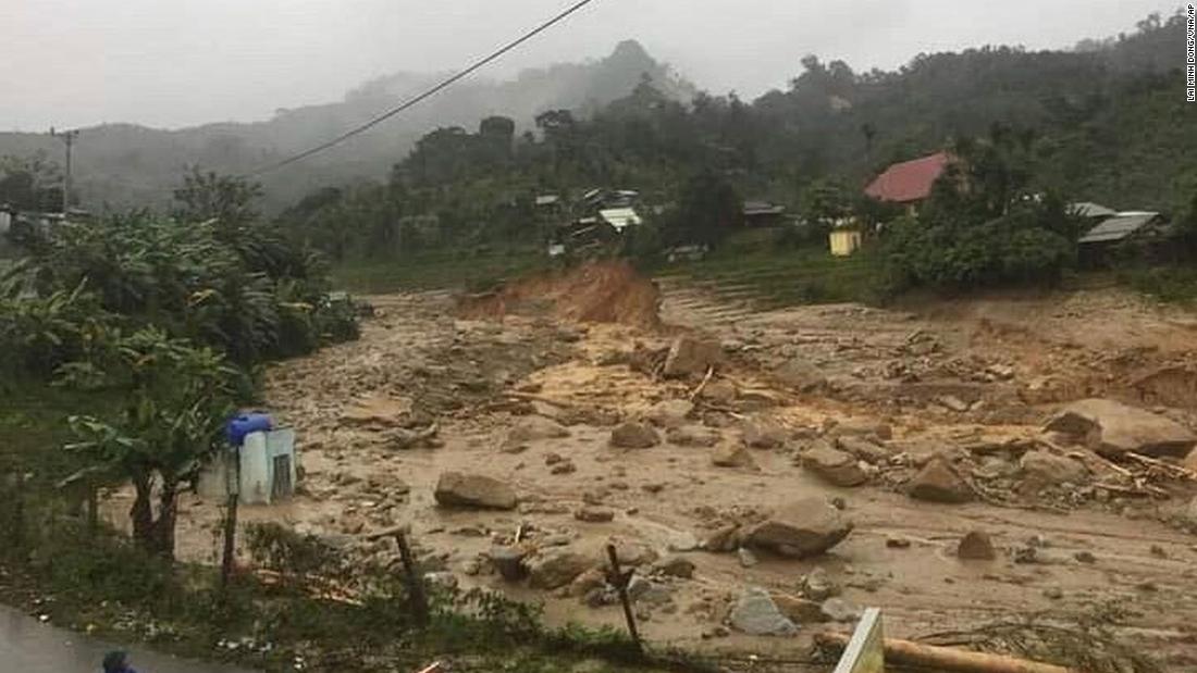 El tifón Molave azota Vietnam - CNN Video