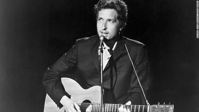 Bob Dylan wrote ‘Lay Lady Lay’ for Barbra Streisand, he revealed in a just-released 1971 interview