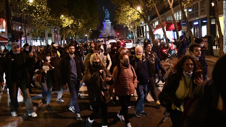 Haircuts, protests, a night out: watch how Paris reacted to second lockdown