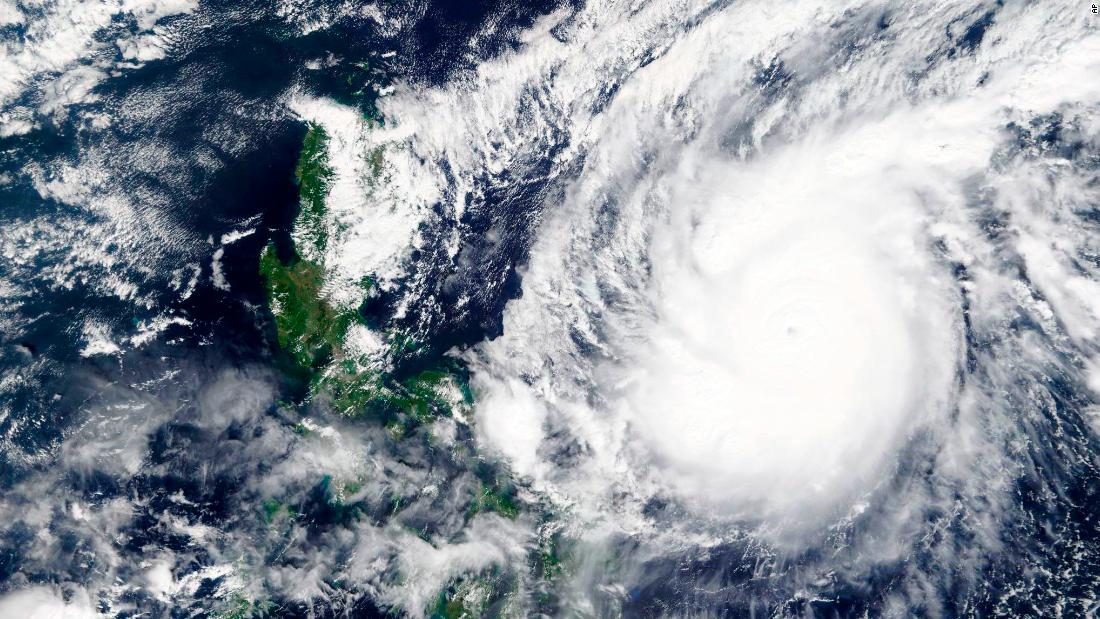 Super typhoon Goni makes two landfalls in the Philippines after mass evacuations - CNN