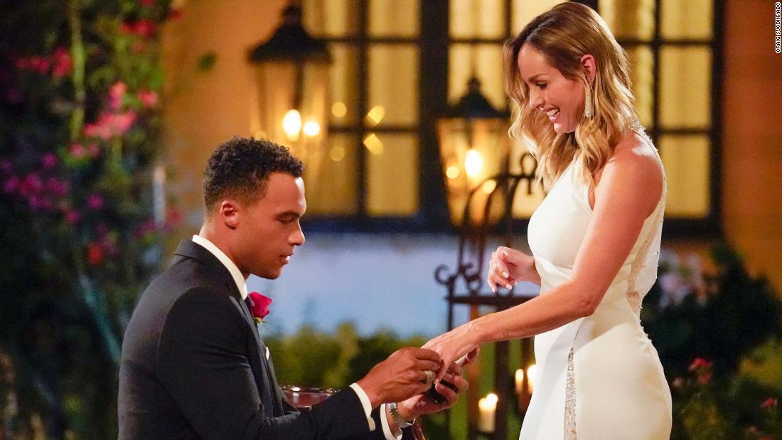 clare-crawley-exits-bachelorette-while-giving-us-a-love-story