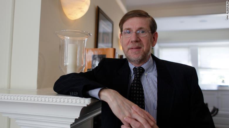 Former FDA Commissioner David Kessler poses at his home in San Francisco on April 20, 2009.