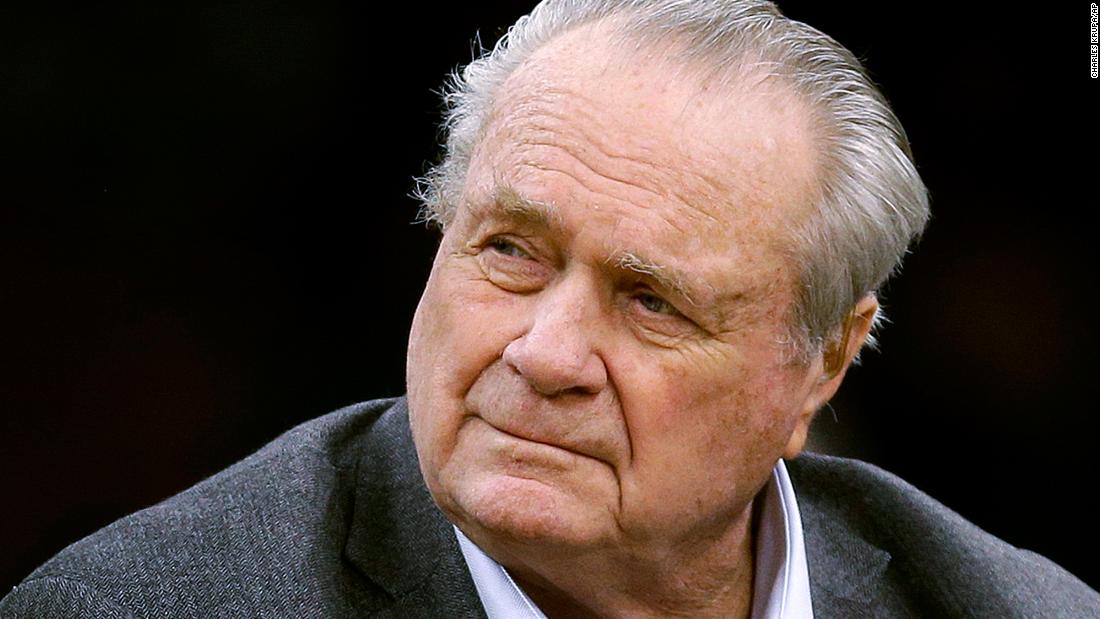 Basketball Hall of Famer &lt;a href=&quot;https://www.cnn.com/2020/11/10/us/tommy-heinsohn-boston-celtics-death-spt-trnd/index.html&quot; target=&quot;_blank&quot;&gt;Tommy Heinsohn&lt;/a&gt; died at 86, the Boston Celtics confirmed on November 10. Heinsohn&#39;s legacy will forever be tied to the Celtics, where he played a part in all 17 of the franchise&#39;s championships — from player to coach to color commentator.