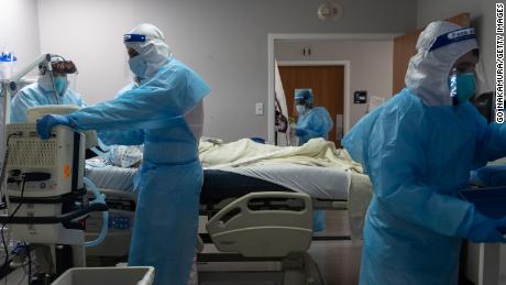 Covid-19 en EE. UU. Es un 'desastre humanitario'  y la pandemia solo se acelera