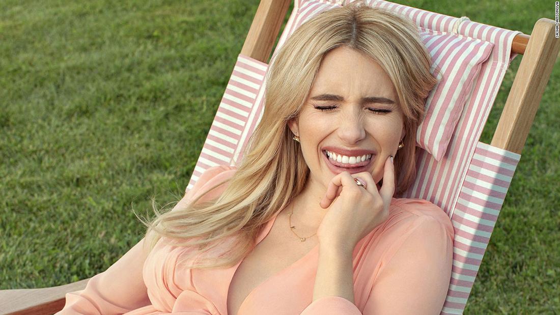 emma-roberts-becomes-first-pregnant-cosmopolitan-cover-star