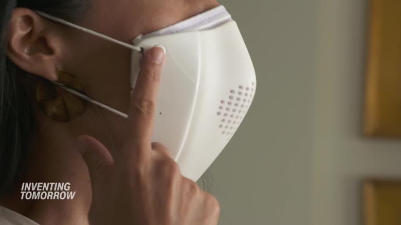 This Japanese Face Mask Translates Into Eight Languages Cnn