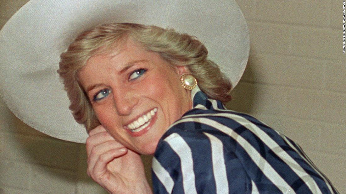 Princess Diana’s wedding dress and top fashion moments revisted – CNN Video