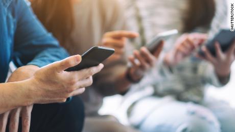 People who spend more time on their phones are more likely to reject larger, delayed rewards in favor of smaller, immediate rewards, according a new study.