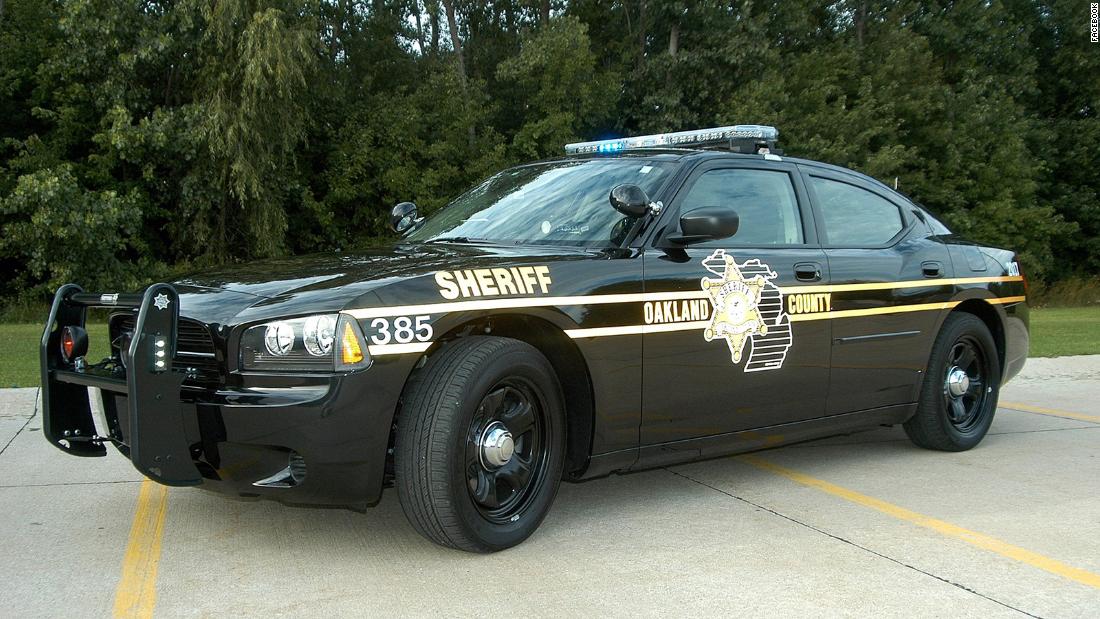 A part-time court deputy with the Oakland County Sheriff's Office was ...