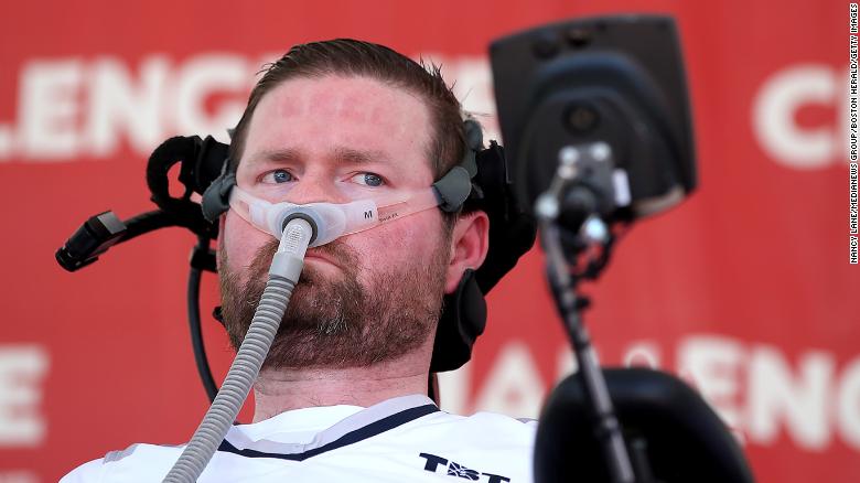 Pat Quinn, the co-founder of the ALS Ice Bucket Challenge, dies at 37