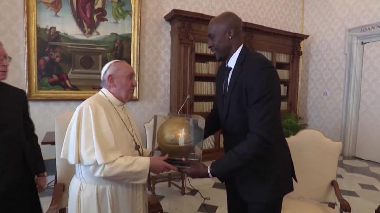 Pope Francis meets with NBA players to discuss social issues