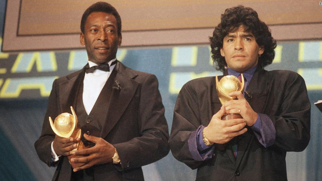 Maradona and Pelé hold &quot;Sports Oscar&quot; trophies in 1987. In 2000, the two split FIFA&#39;s Player of the Century award.