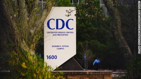Most Omicron cases in US have been mild but most were vaccinated, CDC reports