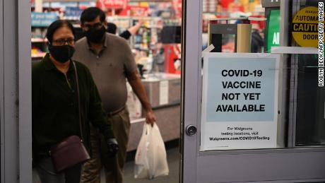 How pharmacies are preparing to give Americans Covid-19 vaccines