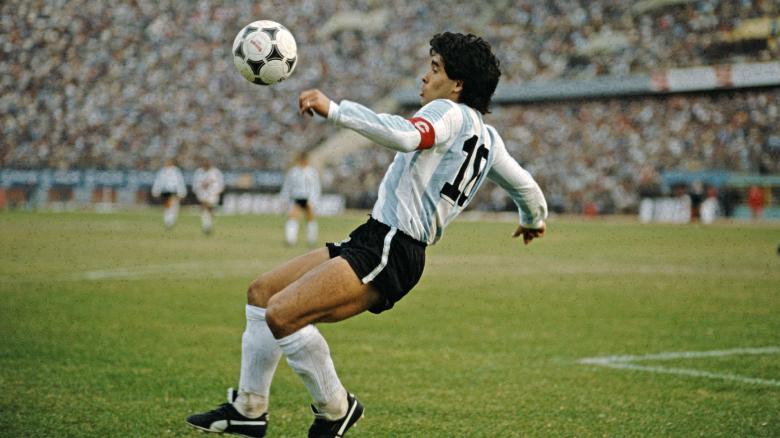 argentina football player maradona