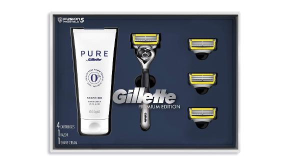 Braun, Gillette and Venus shavers and razors