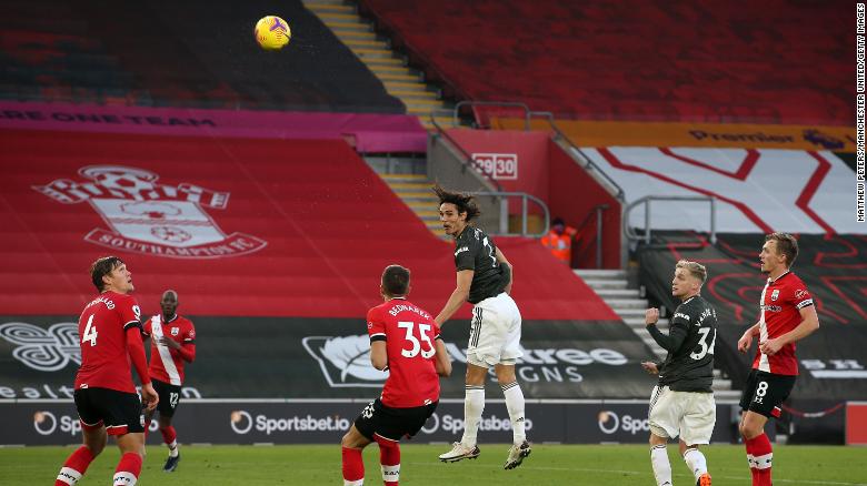 Cavani heads towards Southampton's goal on Sunday.