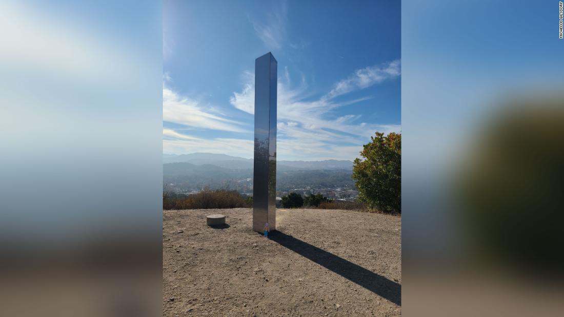 California monolith appeared out of nowhere, but it didn't last for
