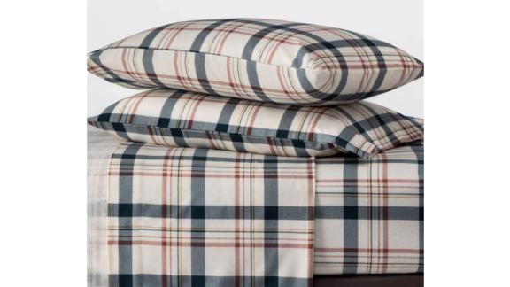 Threshold Printed Flannel Sheet Set