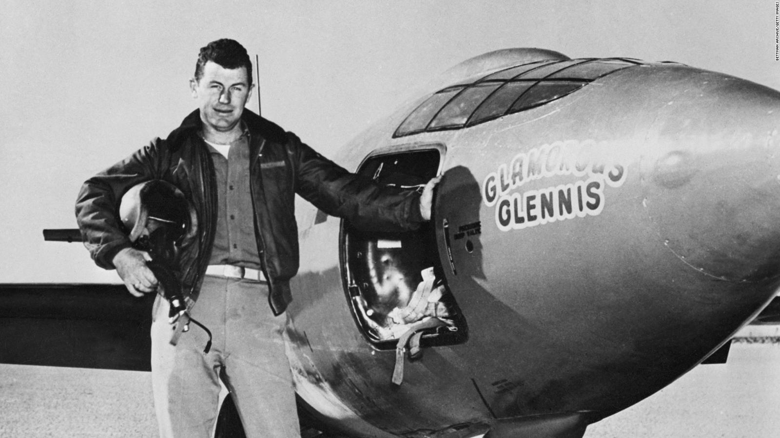 Chuck Yeager, Pilot Who Broke The Sound Barrier, Dies At 97 - CNN